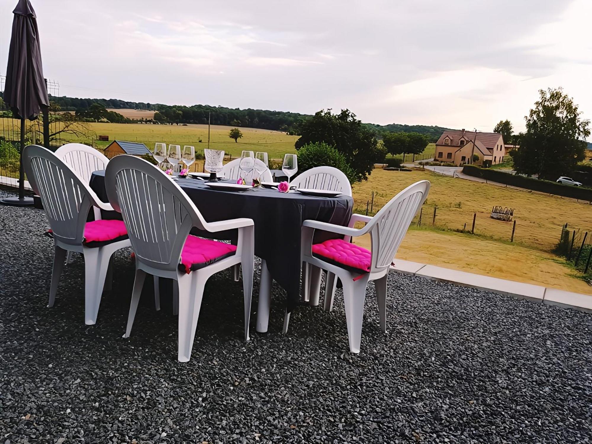 Au Chant Des Roches - Parking - Wifi - Terrasse - Chambres Familiales - Cerfontaine Exteriér fotografie