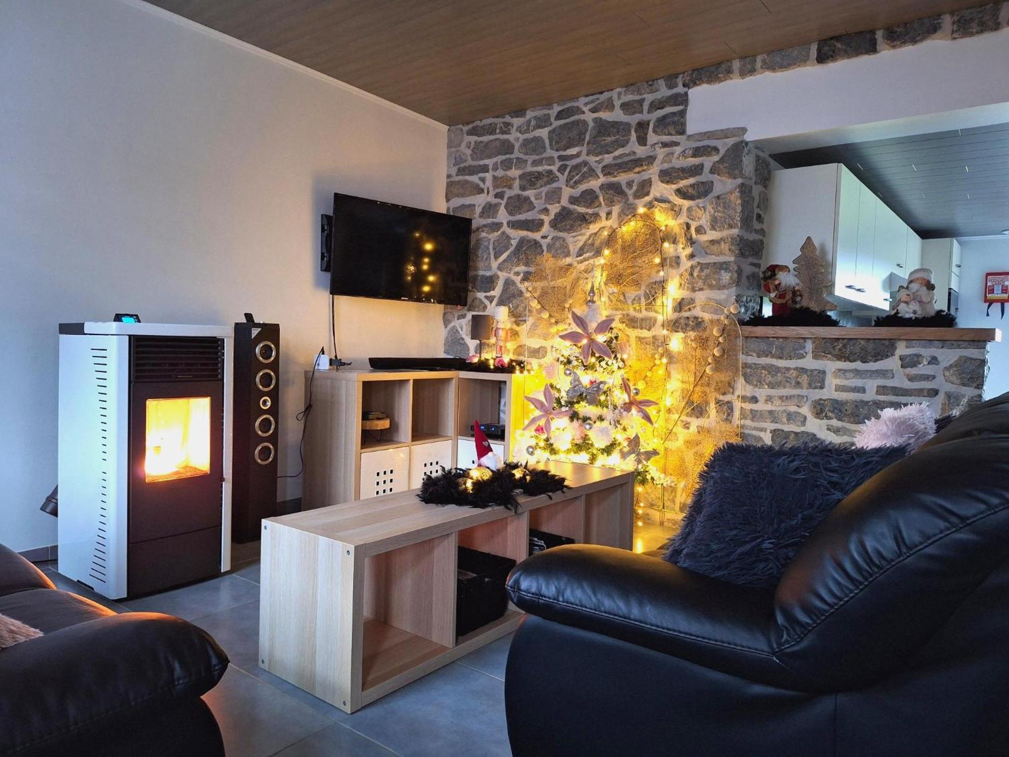 Au Chant Des Roches - Parking - Wifi - Terrasse - Chambres Familiales - Cerfontaine Exteriér fotografie